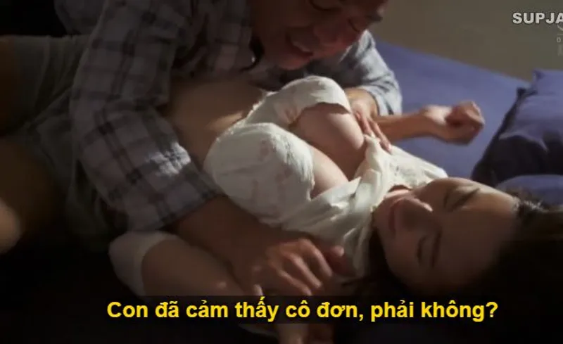 Nhìn con trai mải miết lao đầu vào việc khiến vợ sắp cưới cô đơn lẻ bóng, bố chồng liều lĩnh đè ra đụ con dâu.